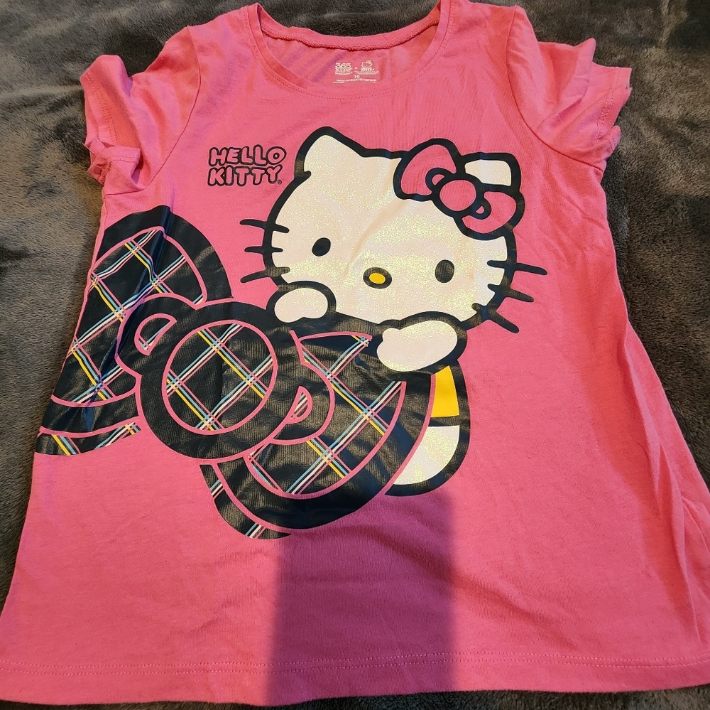 365 kids HEllO KITTY Tee Size 10